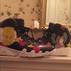 Kaws 9s